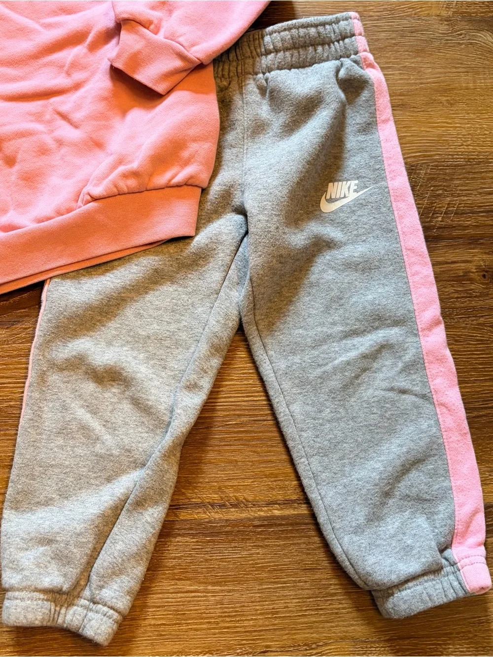 🌸 Nike Girls Pink & Gray Fleece Jogger Set 4T 💖